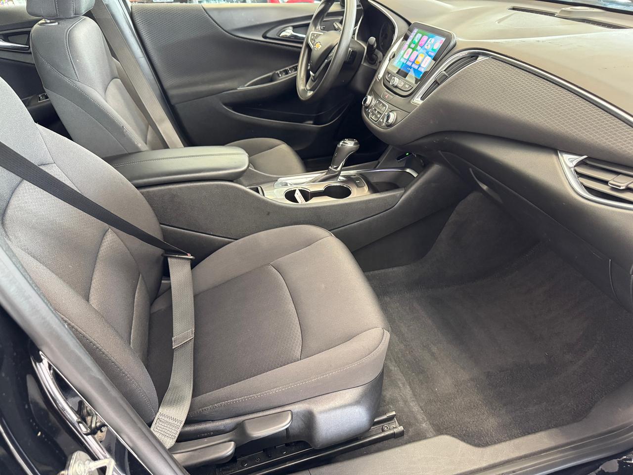 2019 Chevrolet Malibu LT+ApplePlay+Camera+New Tires+CLEAN CARFAX Photo