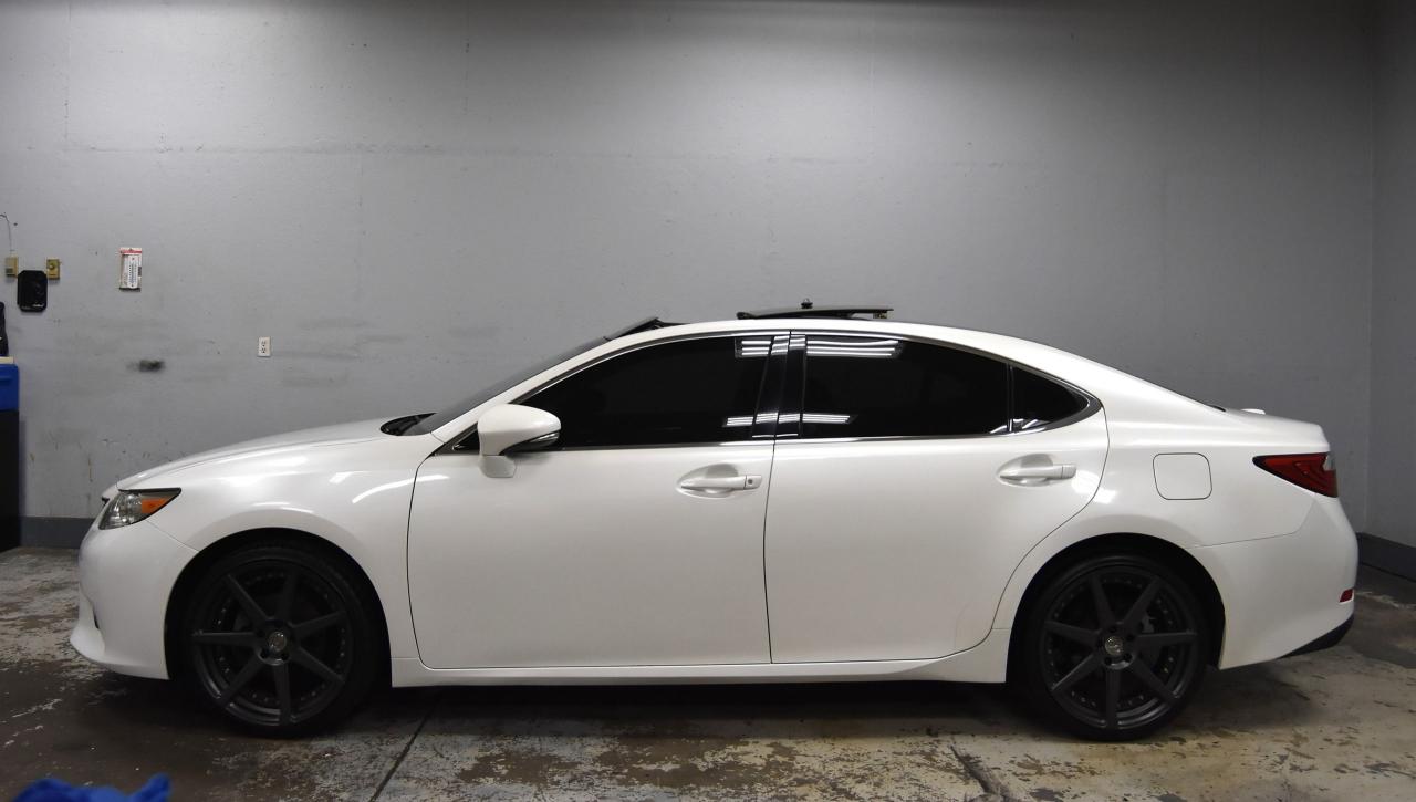 2015 Lexus ES 350  - Photo #4