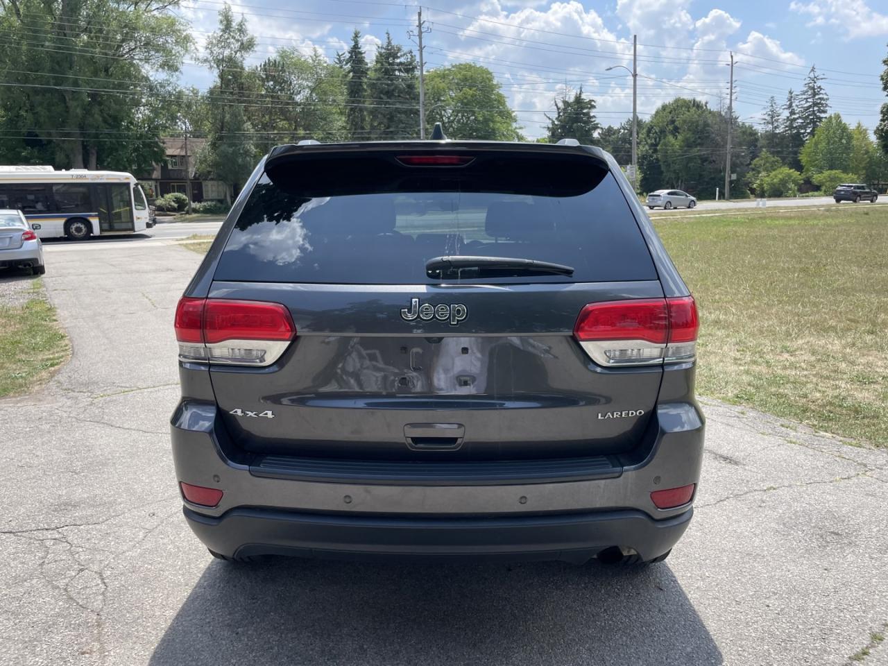 2019 Jeep Grand Cherokee Laredo E 4WD *Clean Carfax* - Photo #5