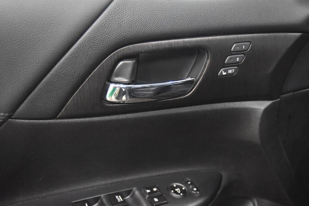 2013 Honda Accord Touring - Photo #11