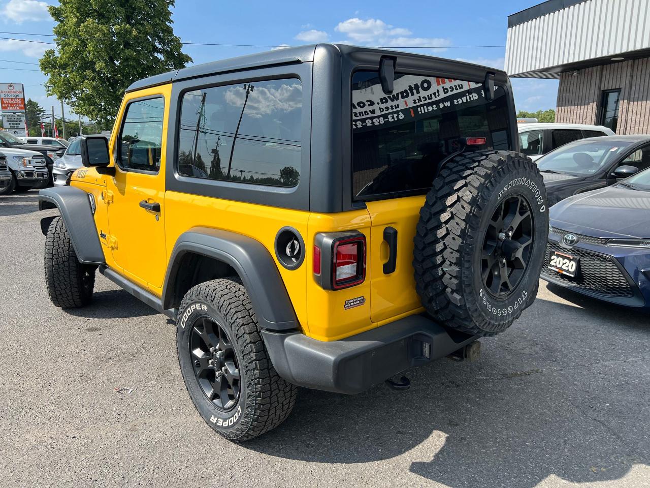 2020 Jeep Wrangler Willys 4x4 Photo2