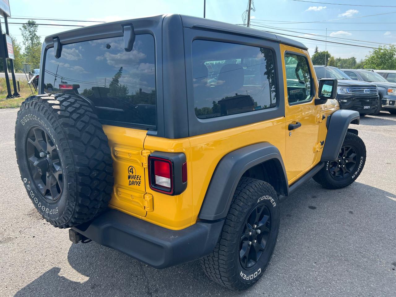 2020 Jeep Wrangler Willys 4x4 Photo4