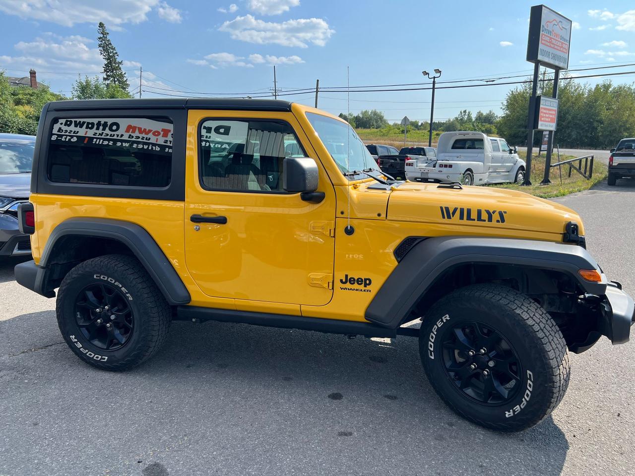 2020 Jeep Wrangler Willys 4x4 - Photo #6