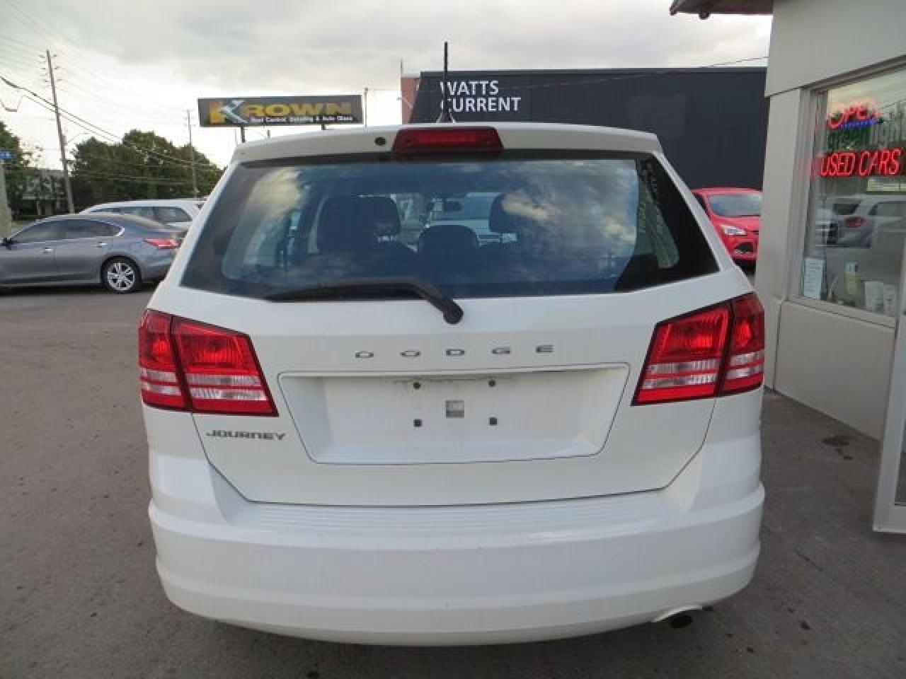2011 Dodge Journey CERTIFIED, ONLY 53,000KM, CLEAN CARFAX, 1 OWNER - Photo #6