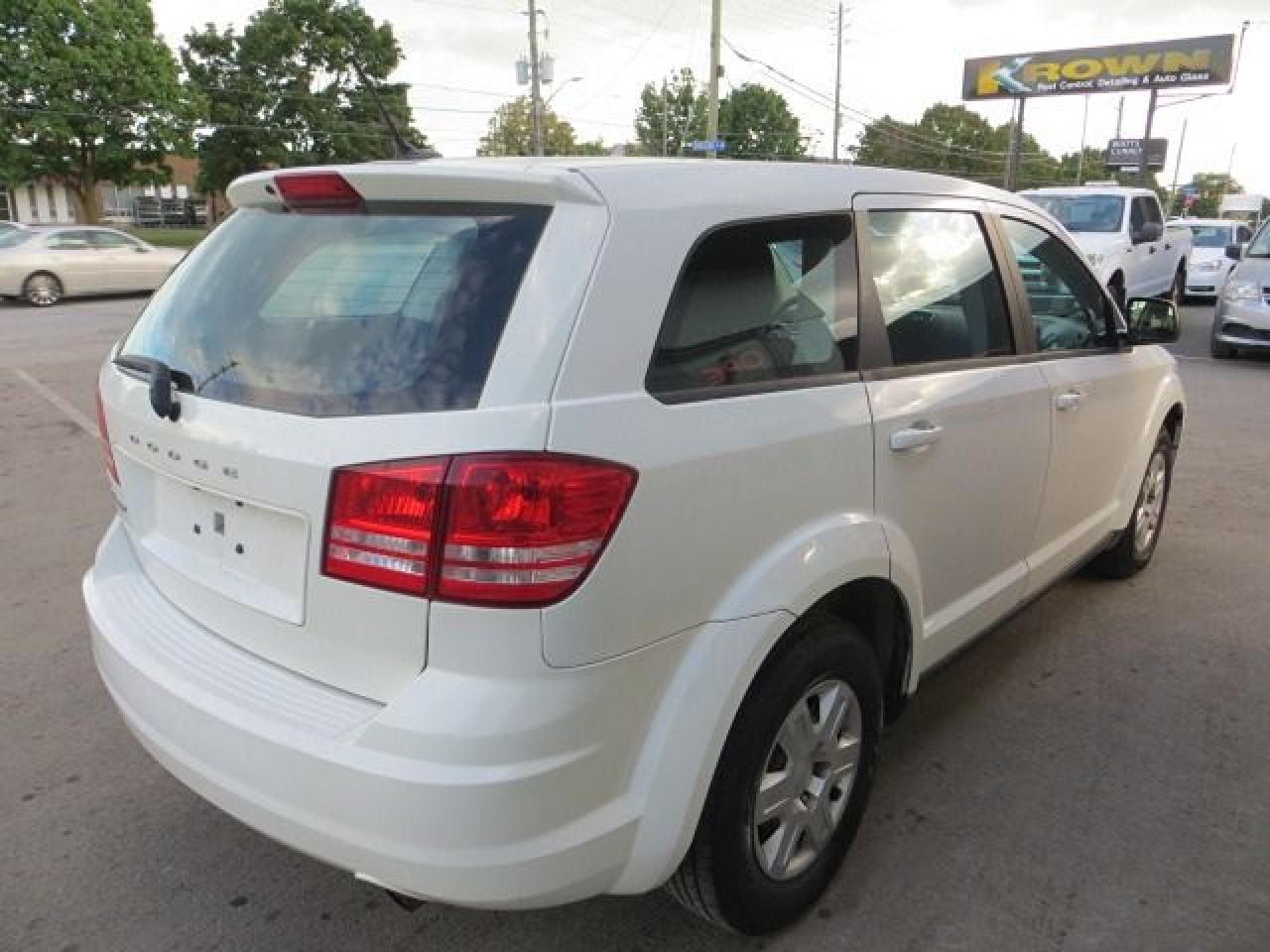 2011 Dodge Journey CERTIFIED, ONLY 53,000KM, CLEAN CARFAX, 1 OWNER - Photo #7