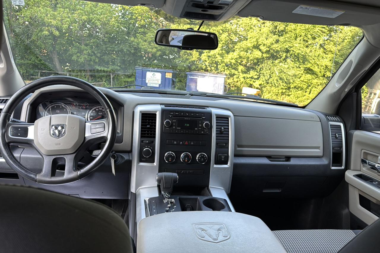 2011 RAM 1500 Big Horn - Photo #12