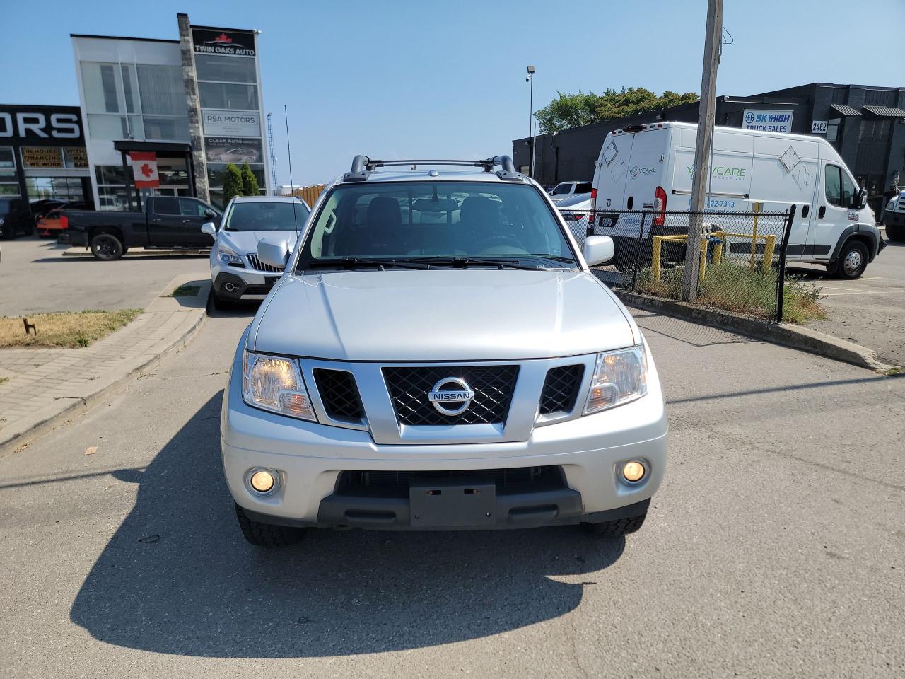 2017 Nissan Frontier Pro-4X - Photo #2