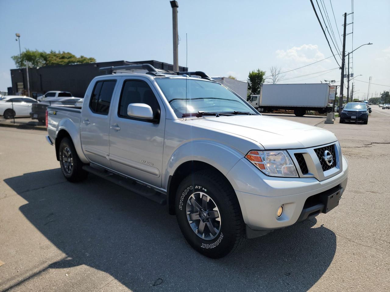2017 Nissan Frontier Pro-4X Photo2