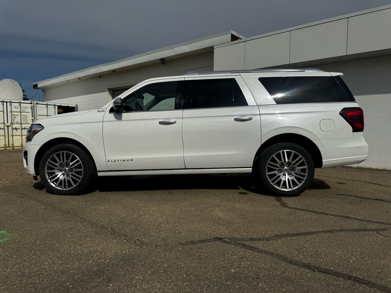 2023 Ford Expedition Platinum Max Photo5