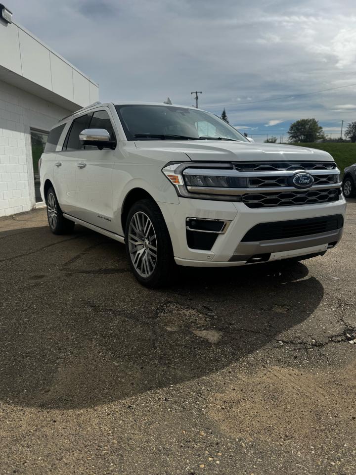 2023 Ford Expedition Platinum Max Photo5