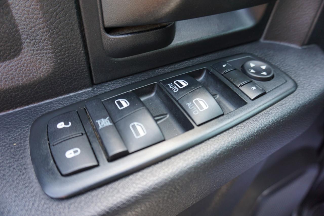 2015 RAM 1500 TRADESMAN 4WD CERTIFIED *ACCIDENT FREE* RUNNING BOARDS FOG CRUISE ALLOYS - Photo #23