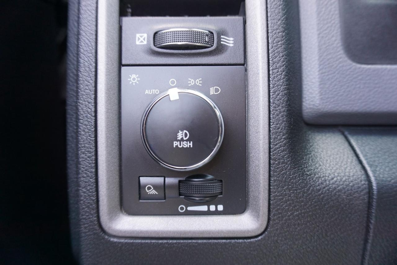 2015 RAM 1500 TRADESMAN 4WD CERTIFIED *ACCIDENT FREE* RUNNING BOARDS FOG CRUISE ALLOYS - Photo #24