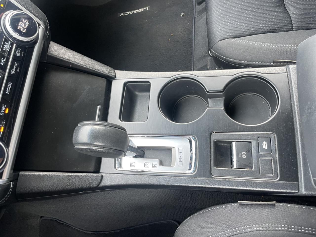 2018 Subaru Legacy 2.5i Touring AWD * Clean Carfax* - Photo #15