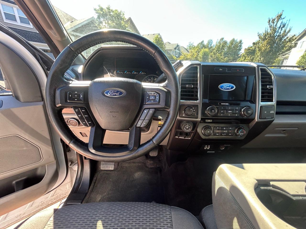 2016 Ford F-150 XLT - Photo #10