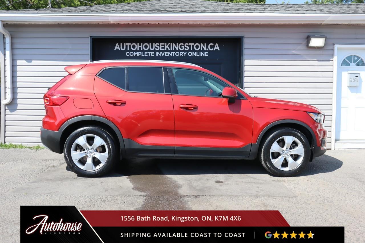 2021 Volvo XC40 T5 Momentum LEATHER - APPLE CARPLAY/ ANDROID AUTO Photo