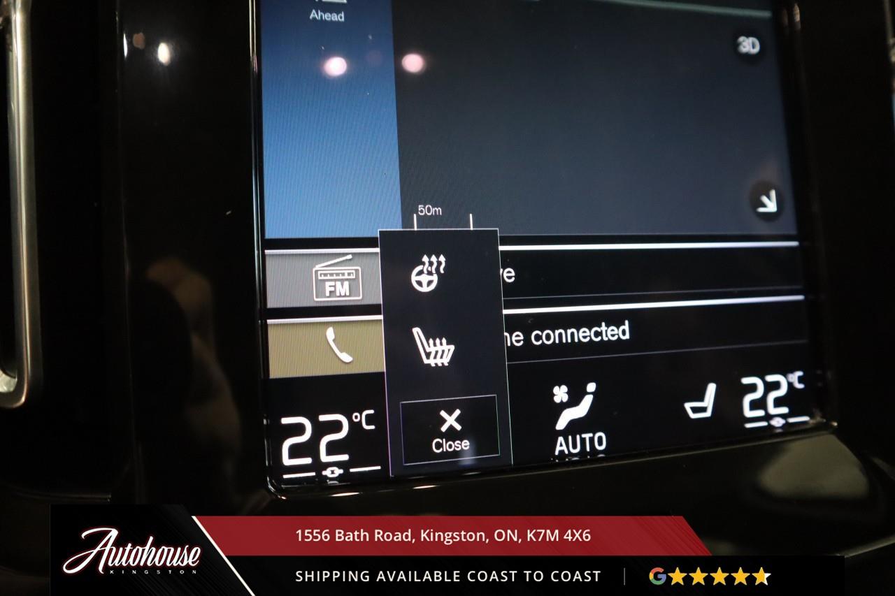 2021 Volvo XC40 T5 Momentum LEATHER - APPLE CARPLAY/ ANDROID AUTO Photo