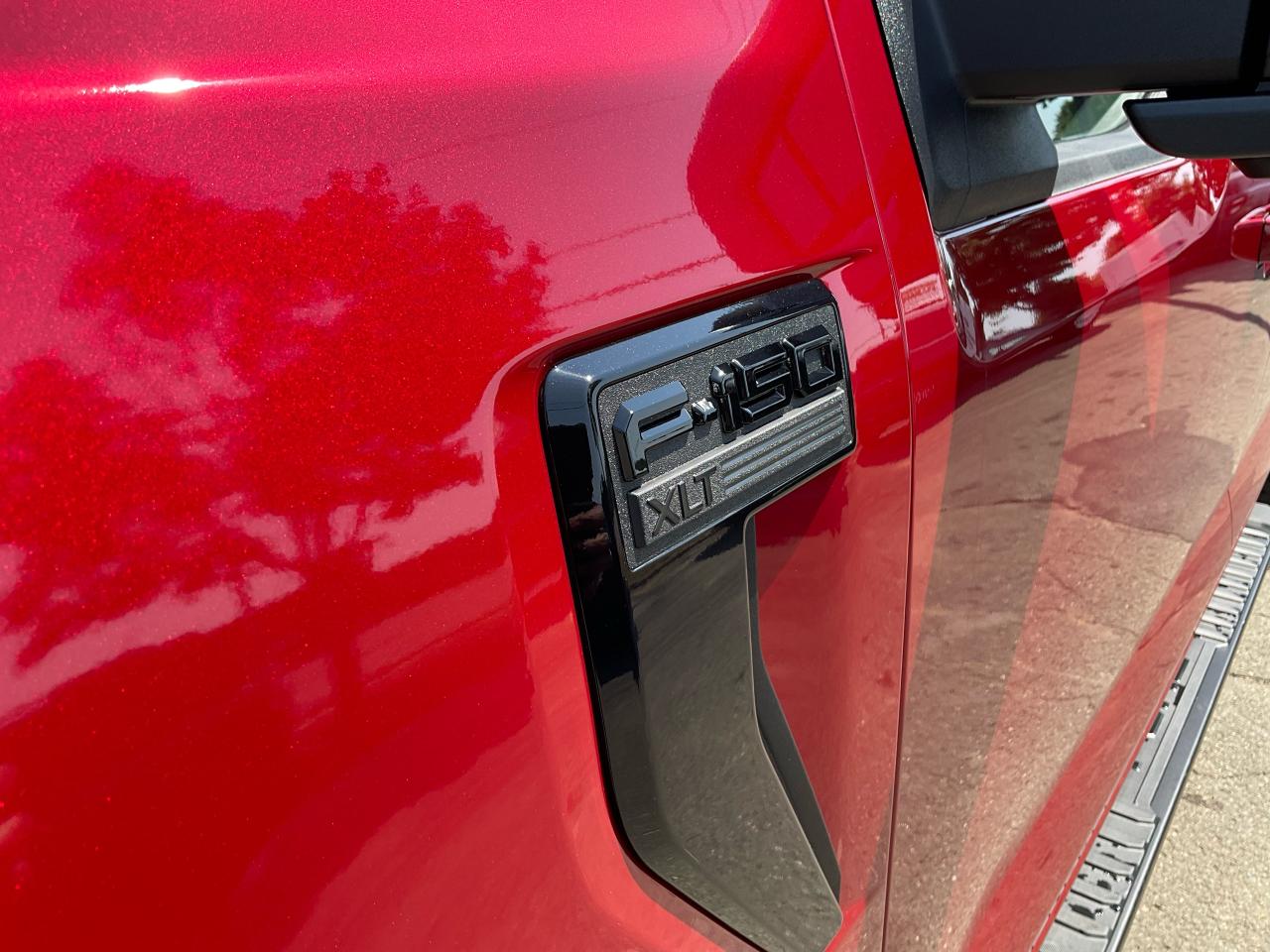 2025 Ford F-150 XLT Photo5