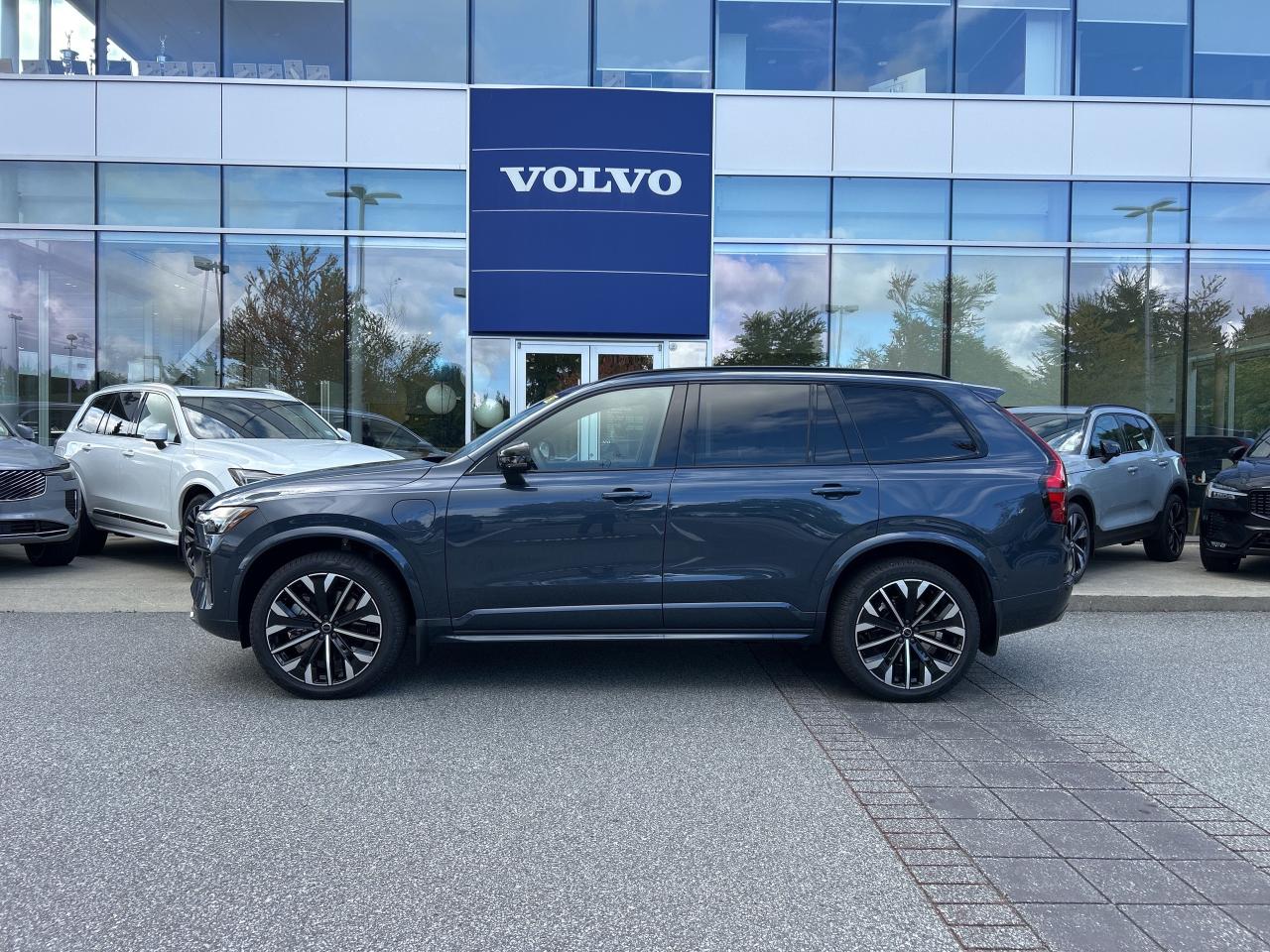 New 2026 Volvo XC90 Plug-In Hybrid T8 AWD Plus Dark Theme 7-Seater for sale in Surrey, BC