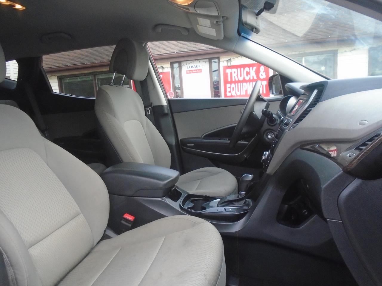 2018 Hyundai Santa Fe Sport 2.4L AWD + TOW PKG Photo