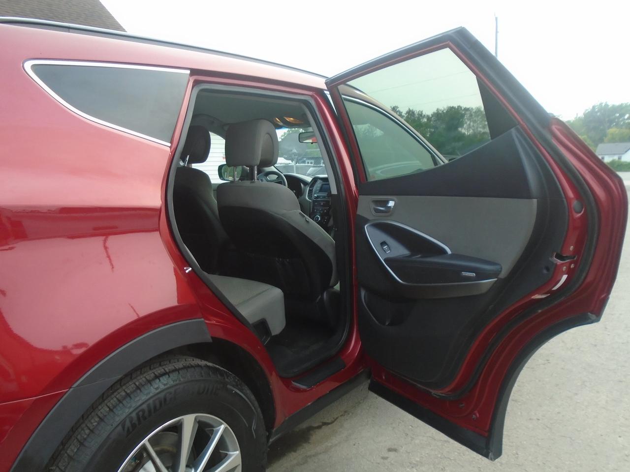 2018 Hyundai Santa Fe Sport 2.4L AWD + TOW PKG Photo