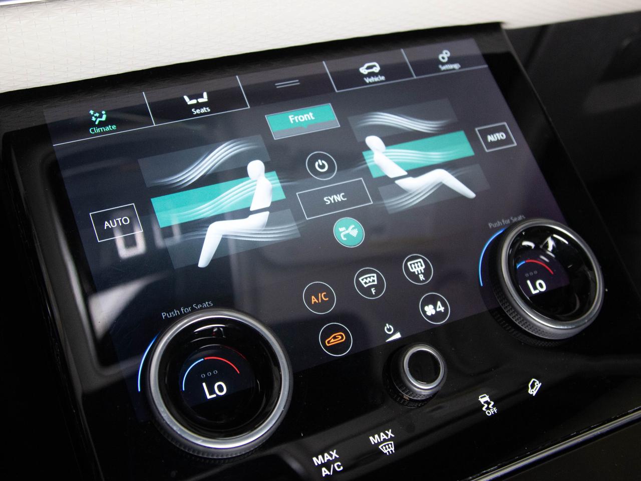 2018 Land Rover Range Rover Velar P380 | R-DYNAMIC | MERIDIAN | 21"RIM | HEATED/VENT Photo