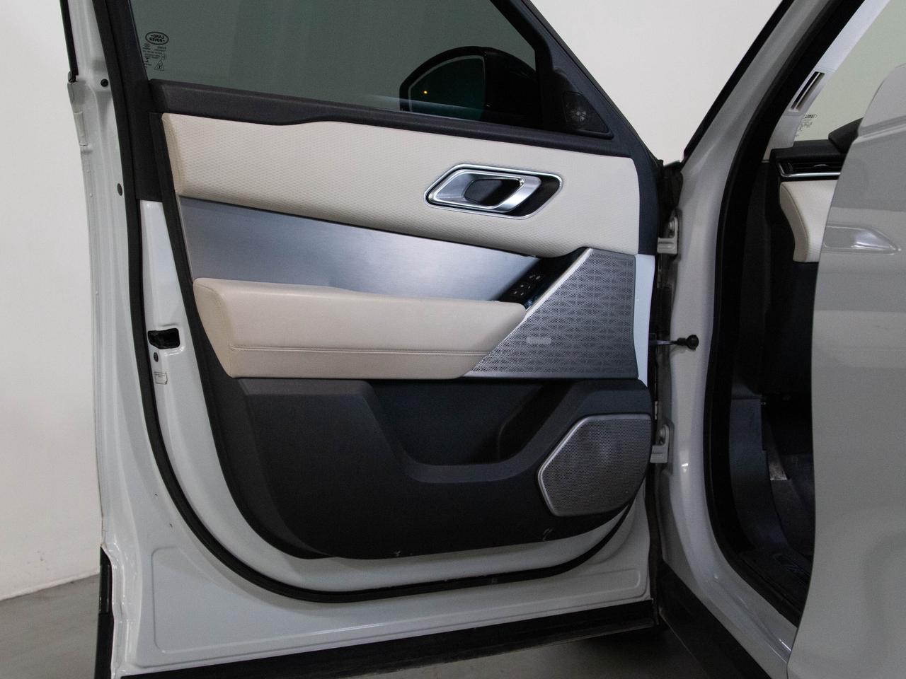 2018 Land Rover Range Rover Velar P380 | R-DYNAMIC | MERIDIAN | 21"RIM | HEATED/VENT Photo