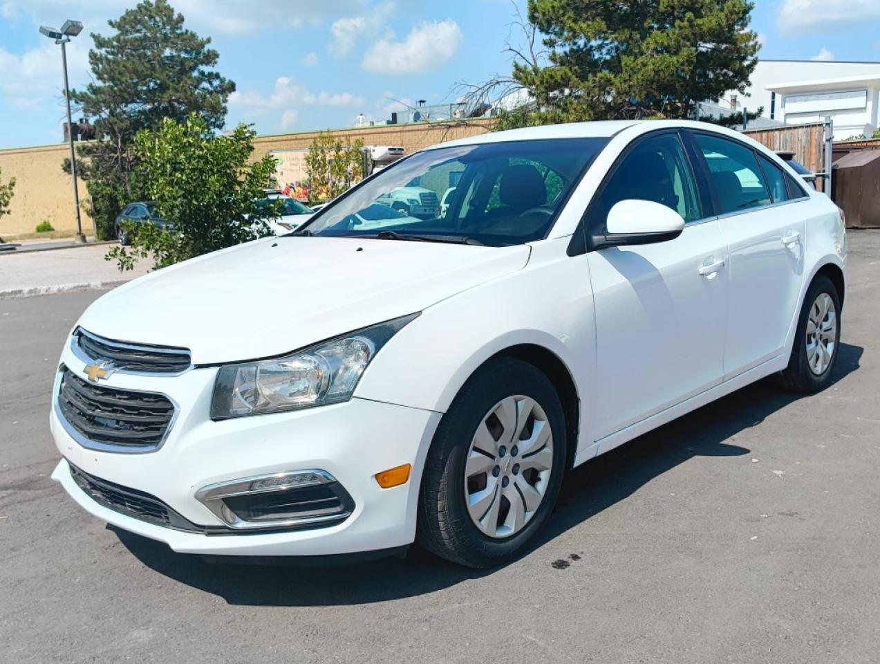 Used 2016 Chevrolet Cruze Limited 1LT Auto 4dr Sedan Automatic for sale in Mississauga, ON