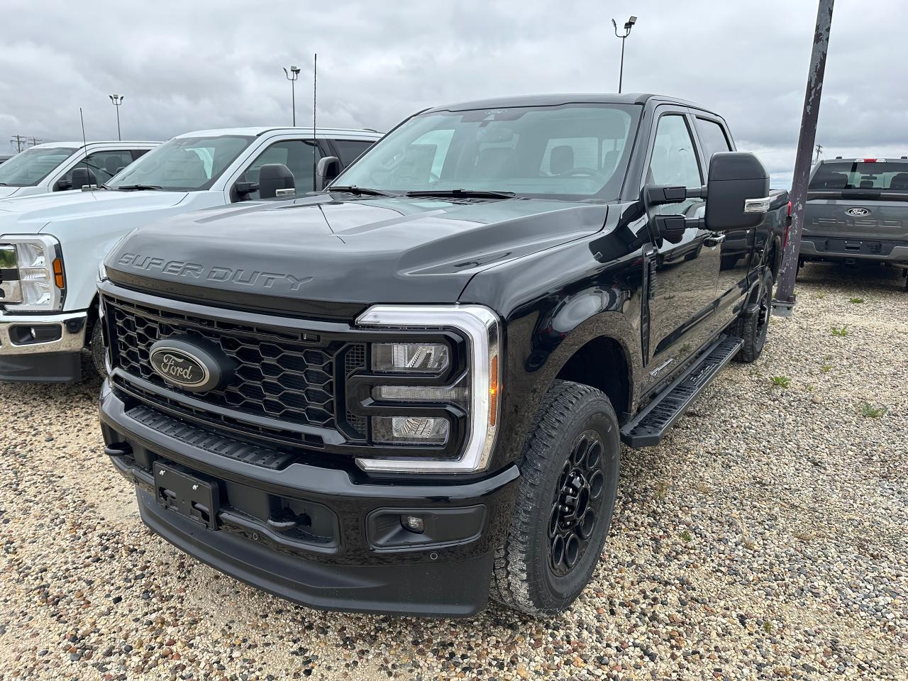 New 2025 Ford F-250 Super Duty SRW LARIAT 4WD CREW CAB 6.75' BOX for sale in Elie, MB