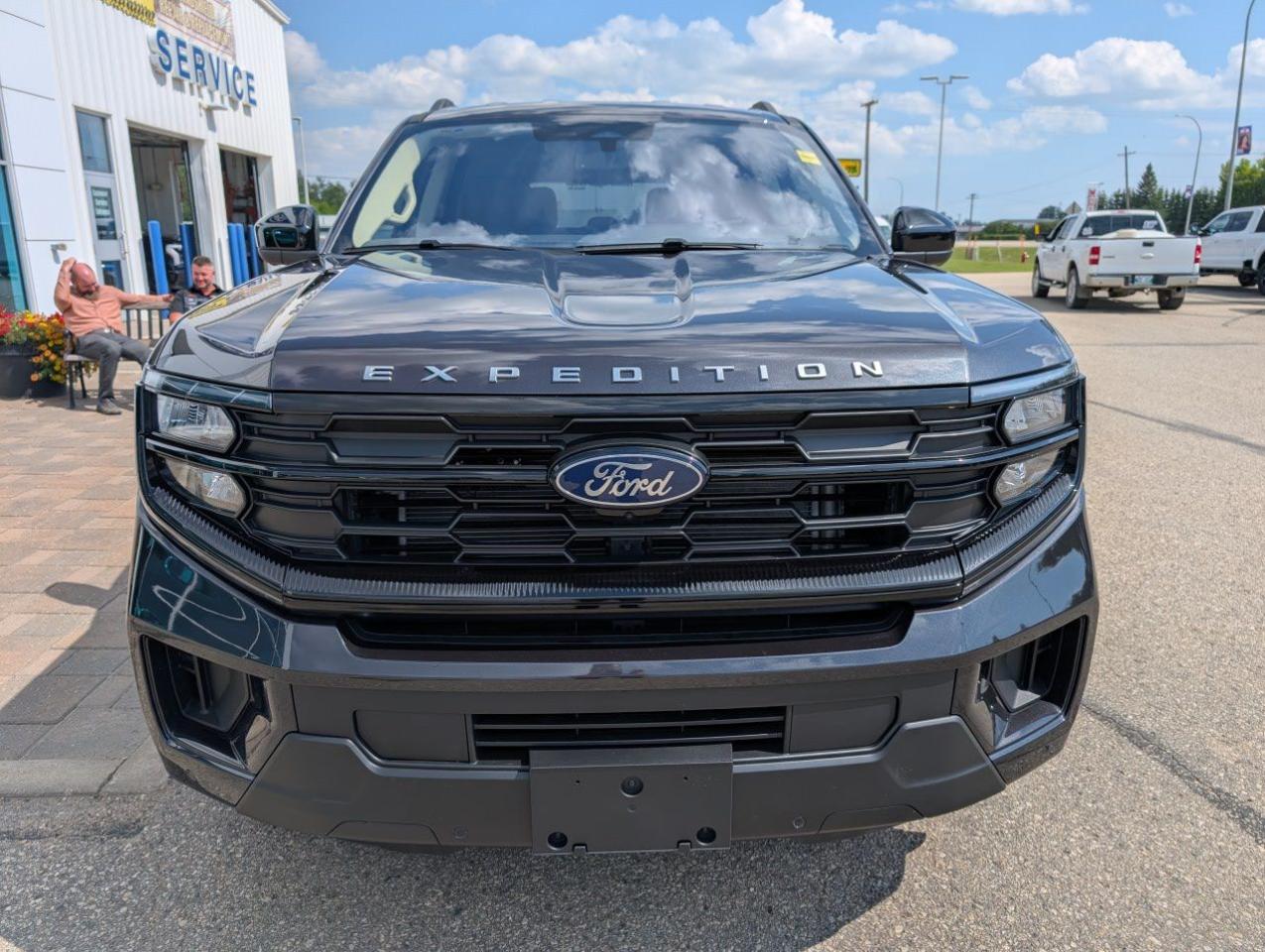2025 Ford Expedition Active Max Photo2