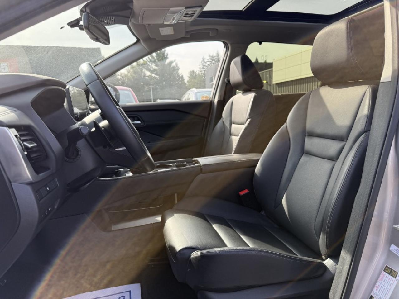 2023 Nissan Rogue SL  - Moonroof -  Leather Seats Photo