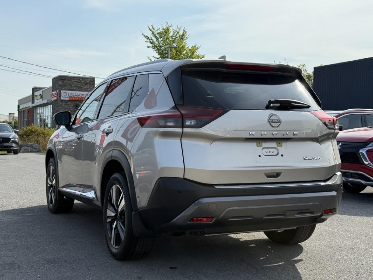 2023 Nissan Rogue SL  - Moonroof -  Leather Seats Photo
