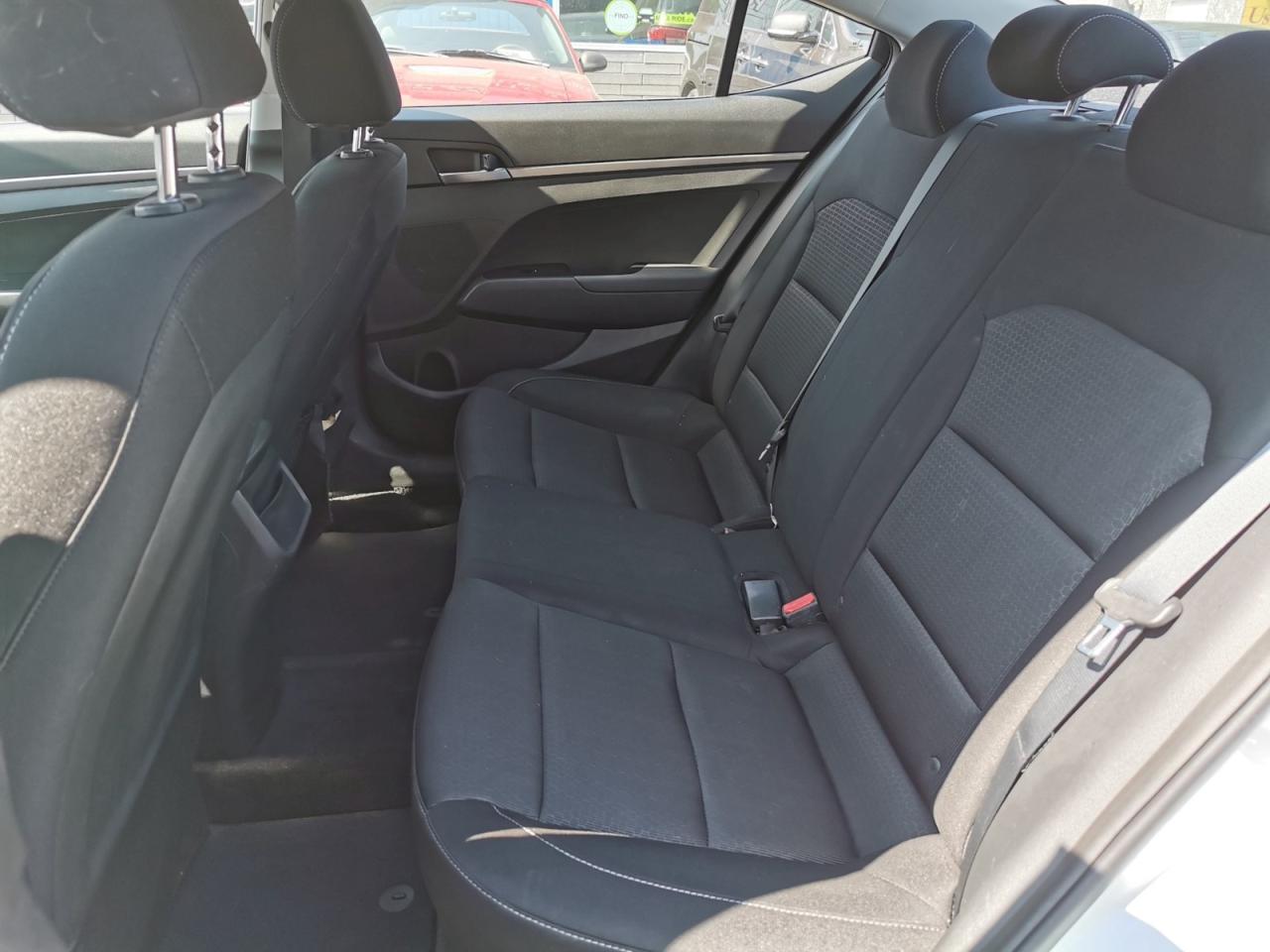 2017 Hyundai Elantra SE - Photo #20