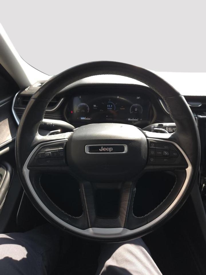 2021 Jeep Grand Cherokee L 4x4 Limited Photo