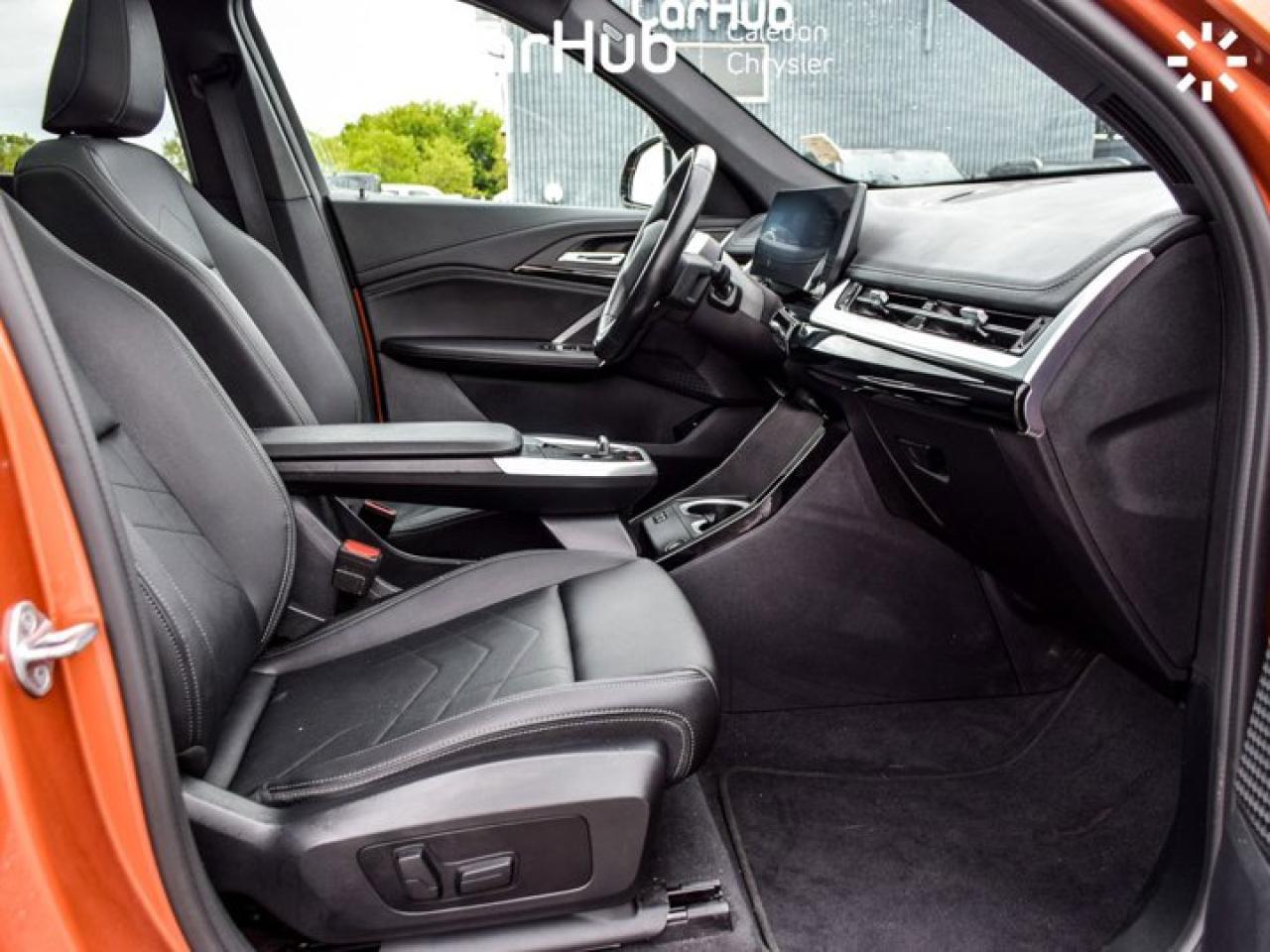 2023 BMW X1 xDrive28i Pano Sunroof Navi Blind Spot Lane Departure Warring Photo