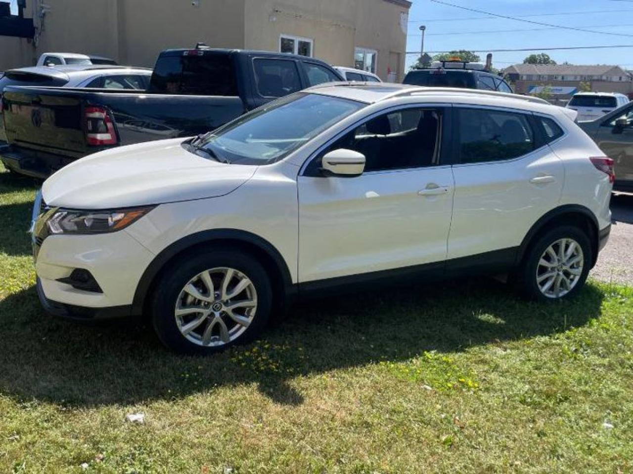 Used 2023 Nissan Qashqai SV AWD | Sunroof | Adaptive Cruise | Apple CarPlay | Heated Seats & Steering | Android Auto & More ! for sale in Guelph, ON