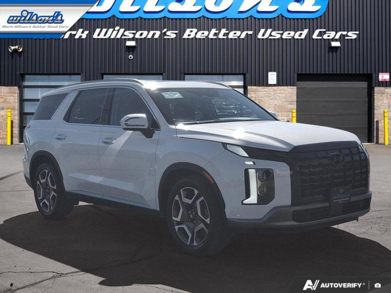2023 Hyundai PALISADE Preferred AWD | Sunroof | Adaptive Cruise | Apple CarPlay | Android Auto | Remote Start | and More ! Photo