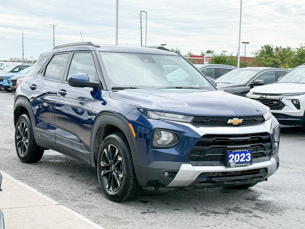 2023 Chevrolet TrailBlazer LT 1.3L 3 CYL WITH REMOTE START/ENTRY, HEATED SEATS, HD REAR VISION CAMERA, APPLE CARPLAY AND ANDROID AUTO Photo