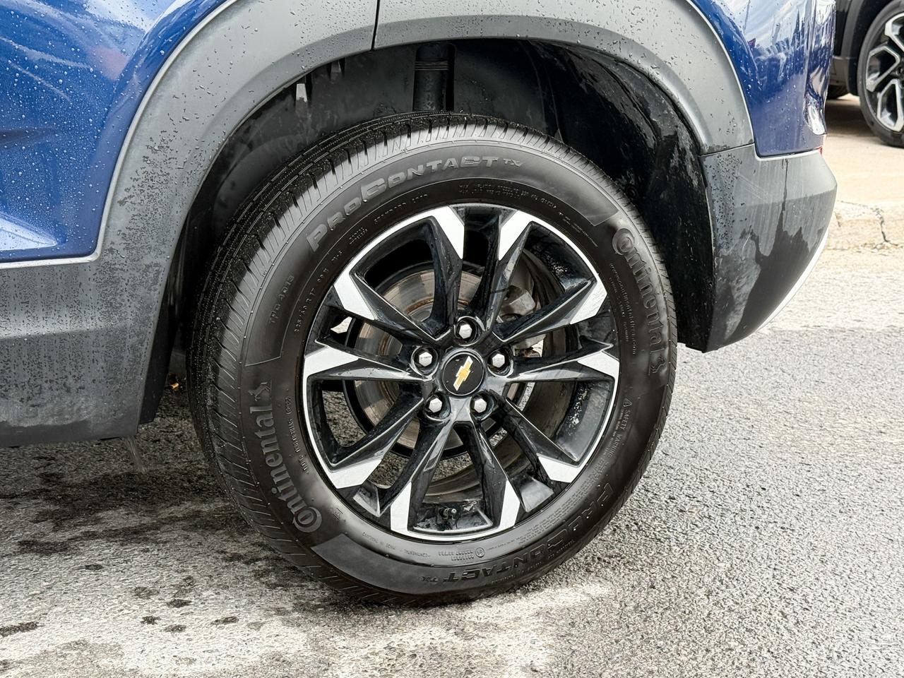 2023 Chevrolet TrailBlazer LT 1.3L 3 CYL WITH REMOTE START/ENTRY, HEATED SEATS, HD REAR VISION CAMERA, APPLE CARPLAY AND ANDROID AUTO Photo