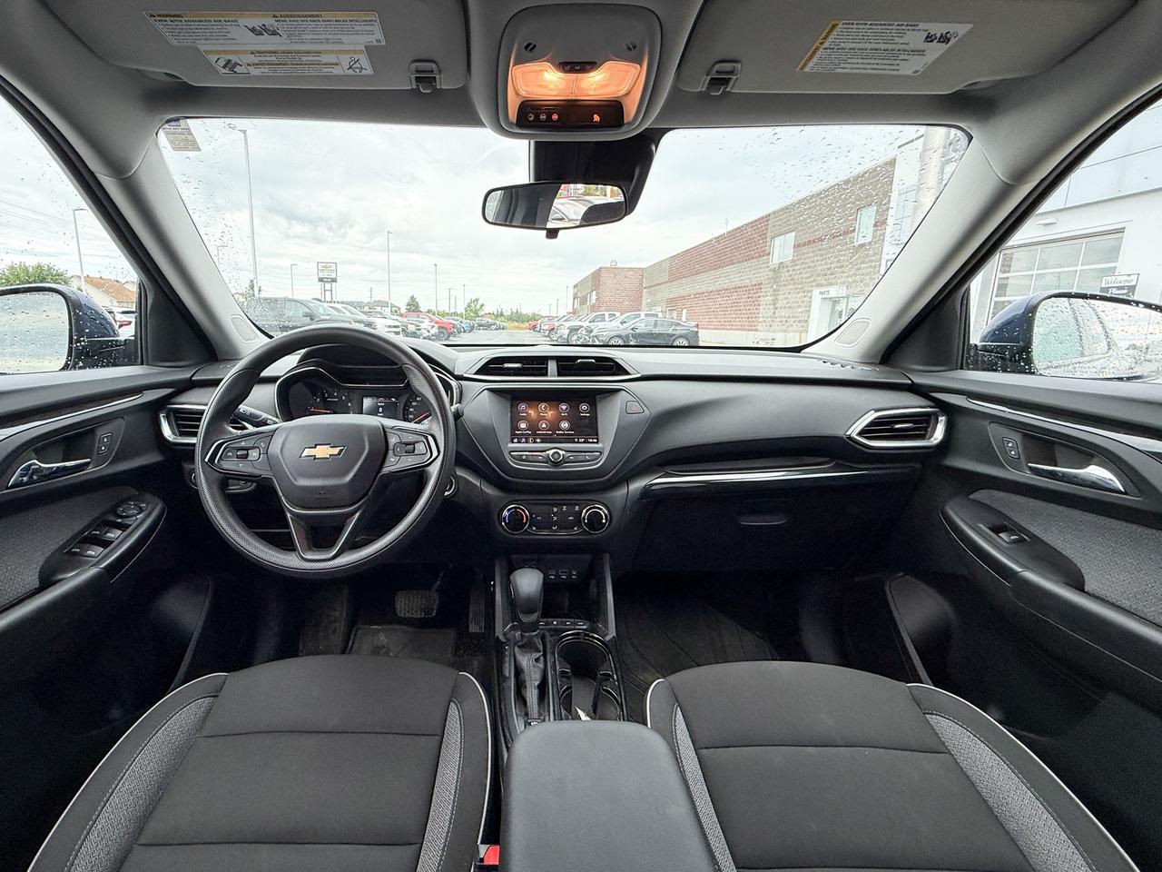 2023 Chevrolet TrailBlazer LT 1.3L 3 CYL WITH REMOTE START/ENTRY, HEATED SEATS, HD REAR VISION CAMERA, APPLE CARPLAY AND ANDROID AUTO Photo