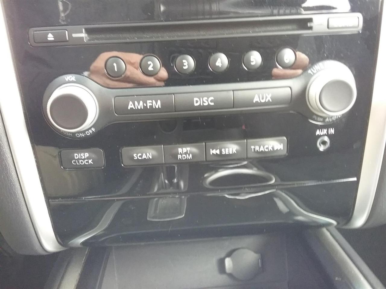 2016 Nissan Pathfinder 4WD | 7 Passenger Photo