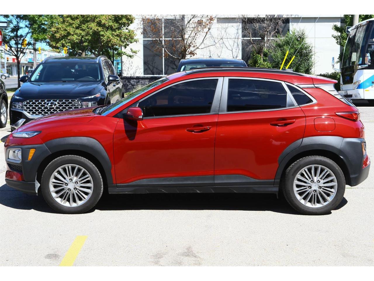 2020 Hyundai KONA Luxury Plus Roof AWD Photo4