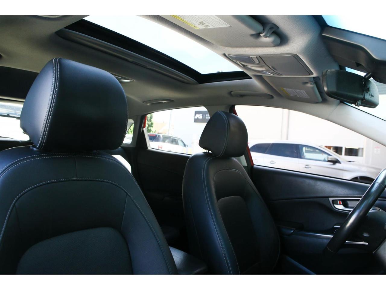 2020 Hyundai KONA Luxury Plus Roof AWD Photo