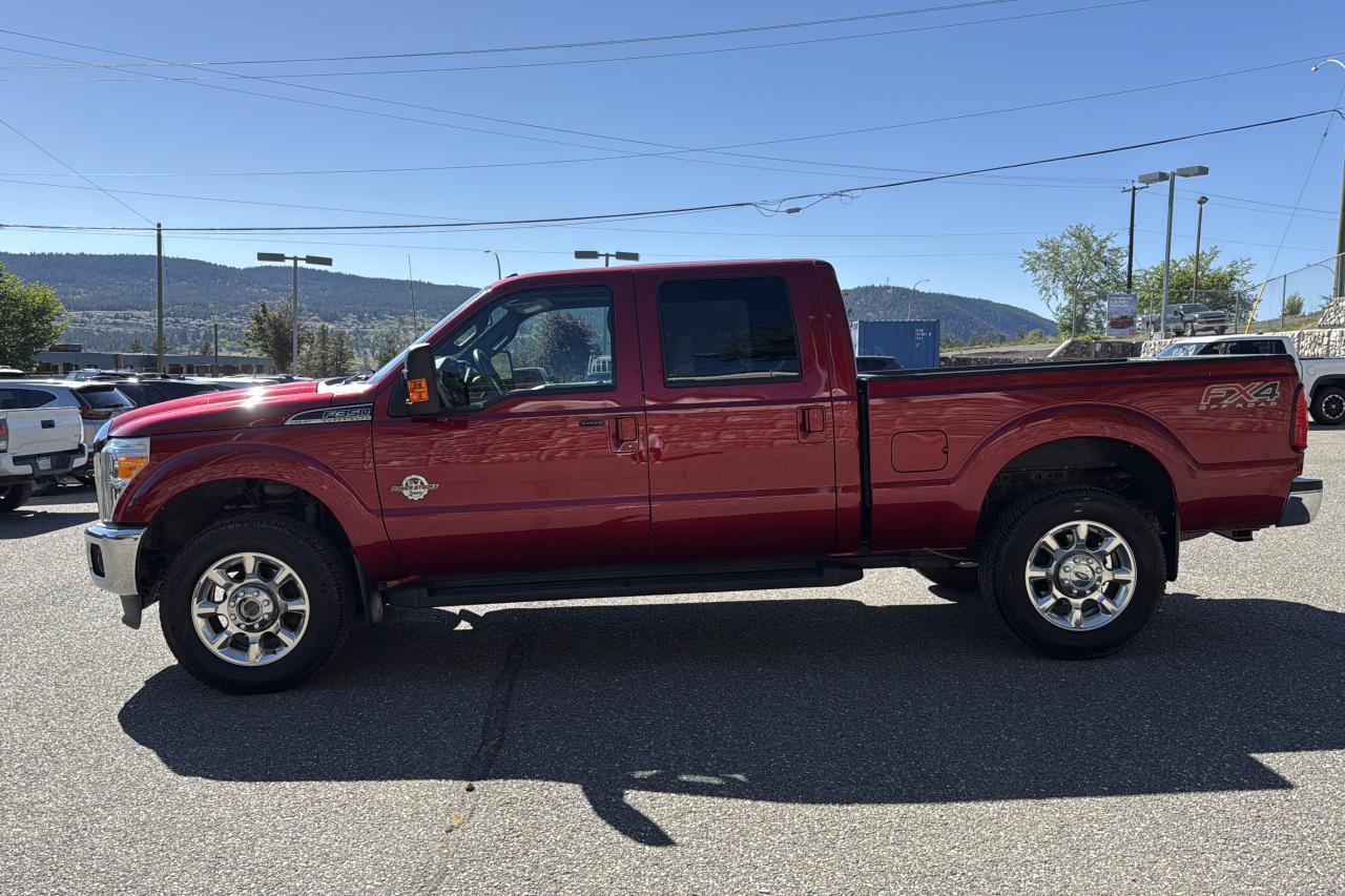 2015 Ford F-350 Super Duty SRW Lariat Photo3