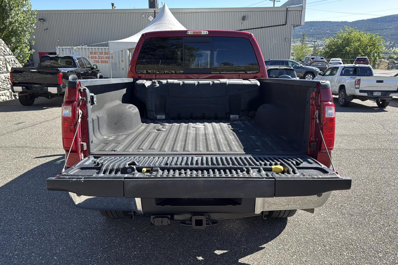 2015 Ford F-350 Super Duty SRW Lariat Photo