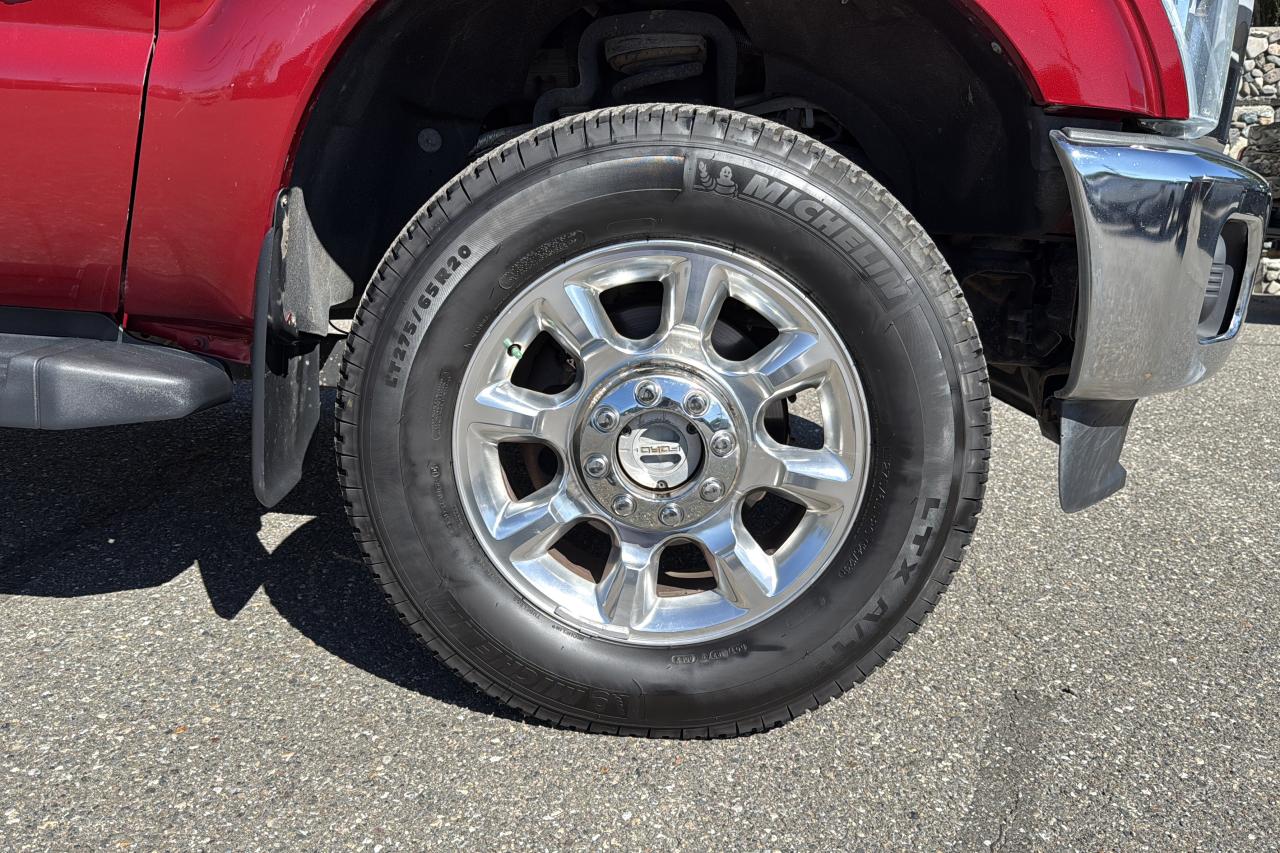 2015 Ford F-350 Super Duty SRW Lariat Photo