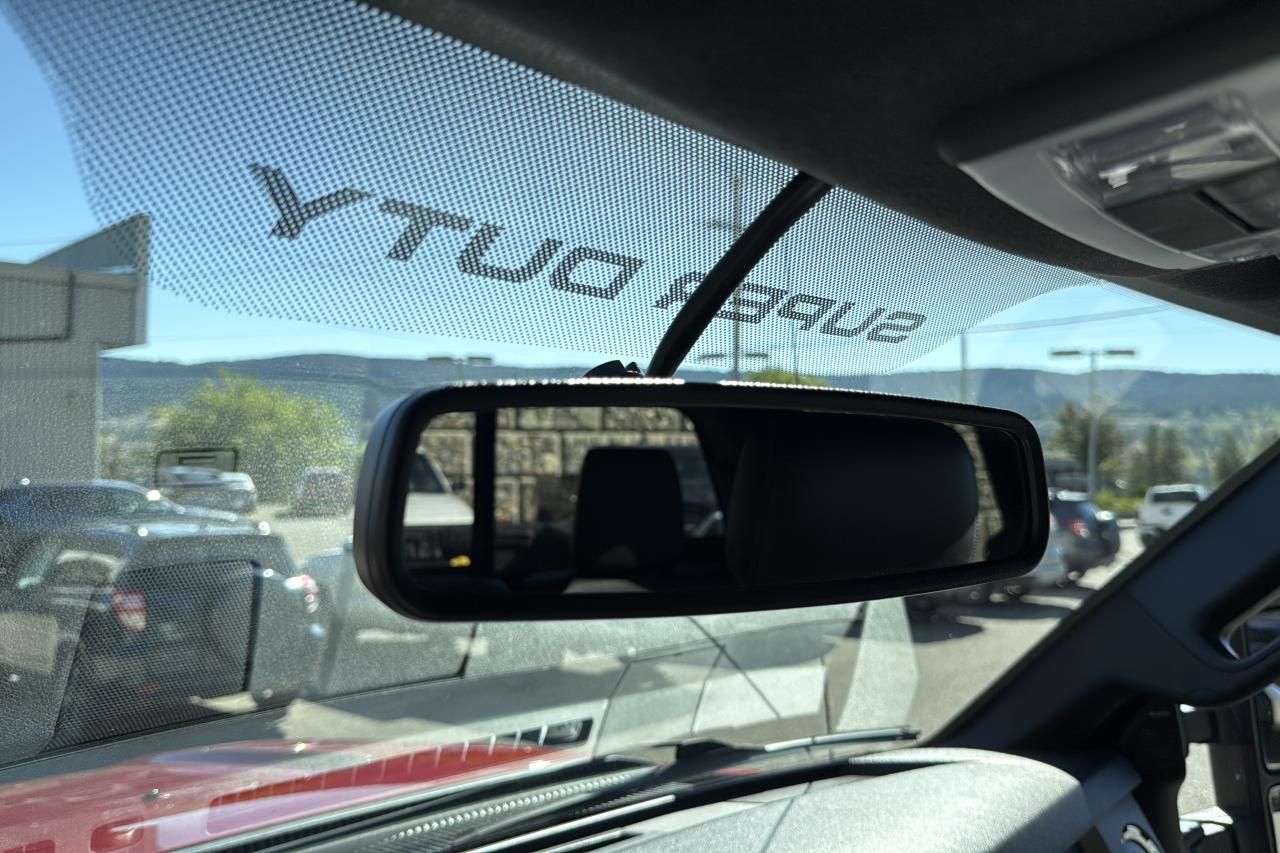 2015 Ford F-350 Super Duty SRW Lariat Photo