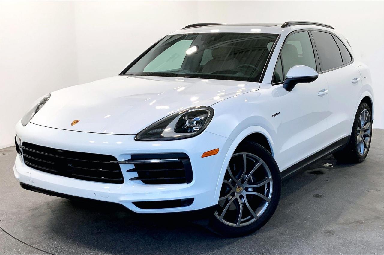 Used 2023 Porsche Cayenne E-Hybrid for sale in Langley City, BC