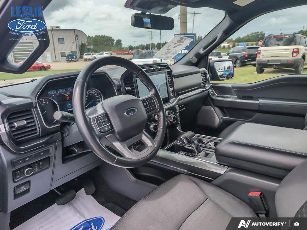 2022 Ford F-150 XLT 4WD SuperCrew 5.5' Box Photo