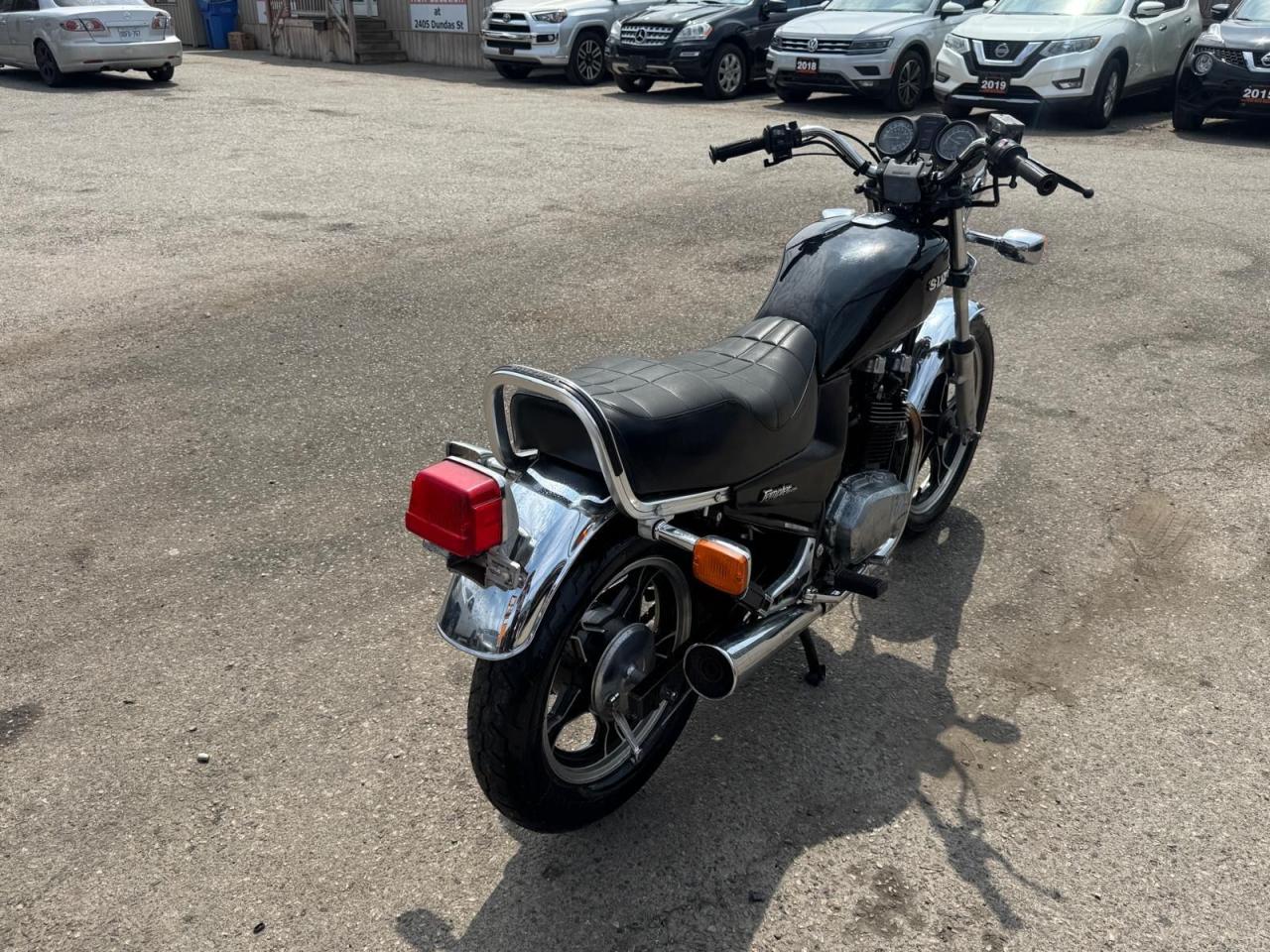 1983 Suzuki GSX-R600 Tempter, GR650, ONLY 10000KMS, RUNS AND DRIVES - Photo #11
