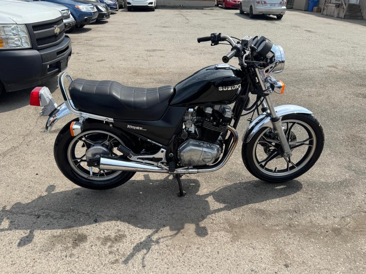 1983 Suzuki GSX-R600 Tempter, GR650, ONLY 10000KMS, RUNS AND DRIVES - Photo #7